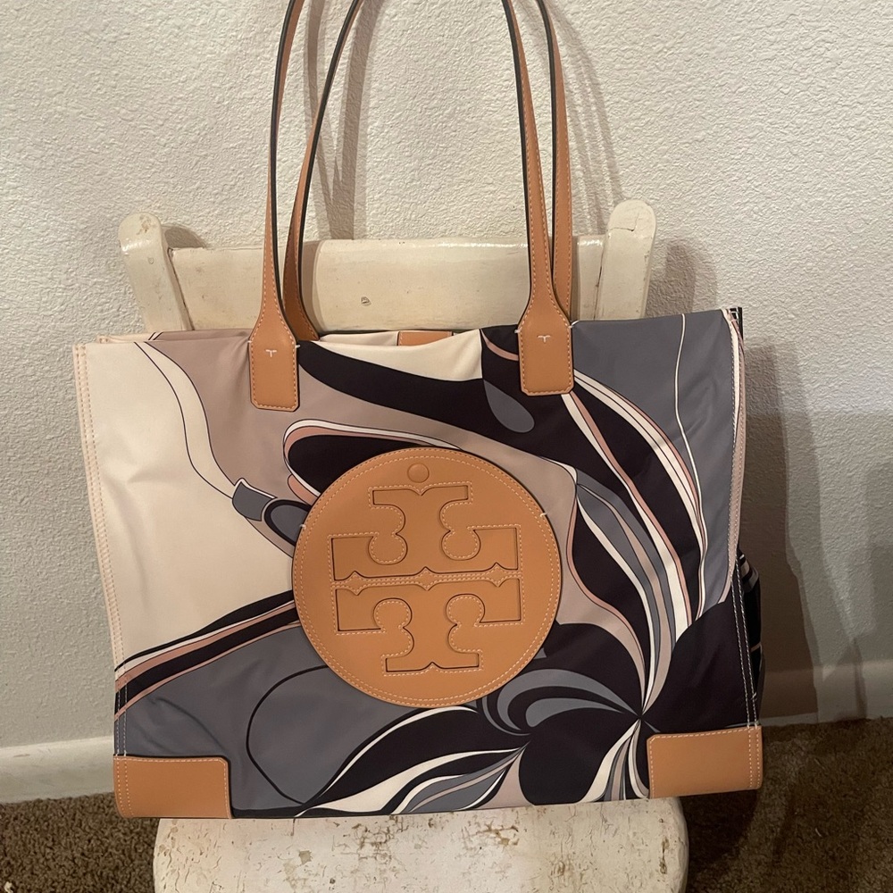 Tory Burch Ella neutral tulip Cream and Black Tote Bag